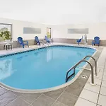 Super 8 By Wyndham Galesburg 