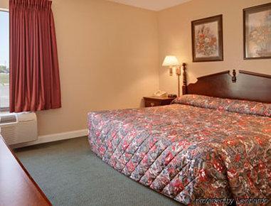 Super 8 By Wyndham Hotel