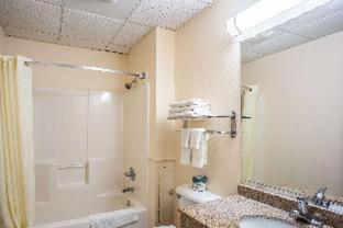 Super 8 By Wyndham Hotel